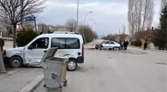 Hastaneye Giderken Kaza Yaptı