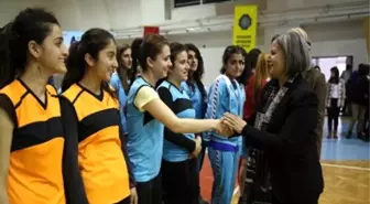 Mart Voleybol Turnuvası Başladı