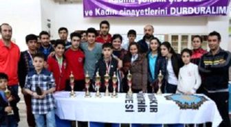 Masa Tenisi Turnuvası Düzenlendi
