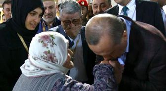 Bu Karelerin Perde Arkası Ortaya Çıktı