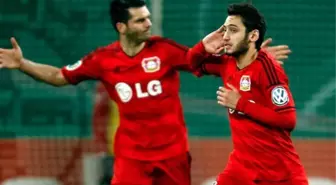 Hakan Çalhanoğlu'ndan Müthiş Frikik Golü