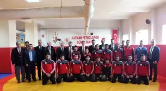 TP Genel Müdürü Petrolspor Güreş Takımını Ziyaret Etti