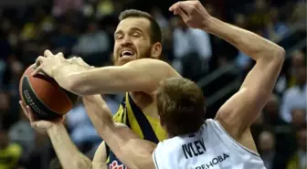 Fenerbahçe Ülker, Nizhny Novgorod'u 92-79 Yendi