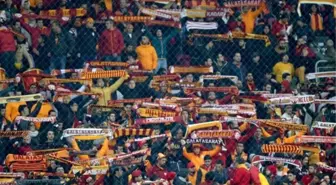 Galatasaray Yönetimi'nden 'Yalnız Değilsin' Mesajı