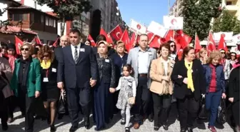 Binlerce Kadın Şiddeti Tarsus'ta Kınadı