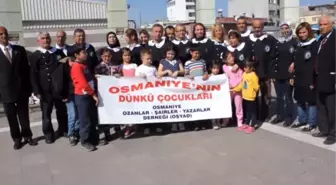 Dünya Kadınlar Günü Etkinliğinde Çocukluk Yıllarındaki Oyunlarını Oynadılar