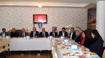 Belediye Başkanı Işık Aday Adaylarıyla Bir Araya Geldi