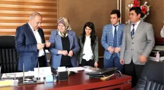 Gürpınar Belediyesi İkinci Kilim Atölyesini Hoşap'ta Açtı