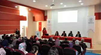 Neü'de 'Günümüzde Kadın ve Şiddet' Konulu Panel