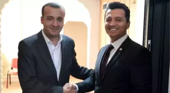 MHP Aday Adayı Kalkan Gezmedik İlçe Bırakmıyor