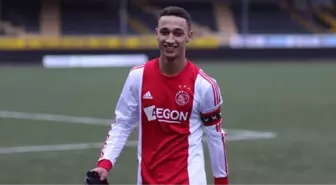 Ajax'lı Türk Futbolcu, Arkadaşlarıyla Kadın Polisi Tartakladı