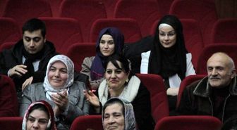 Halk Ozanlarından Sanatçılara Gönderme