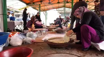 Velilerden Okulun Bakımı İçin Kermes