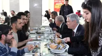 Çü'nün Yemekhanesinde 'Çanakkale Menüsü' Çıktı