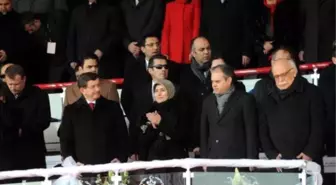 Davutoğlu: Selam Olsun Ölüme Giden Kahramanlara