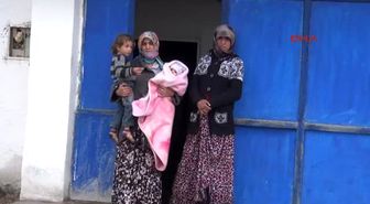 Aksaray Çöpten Sebze ve Meyve Toplayan Kadın Yiyecek Hiçbir Şeyimiz Yok