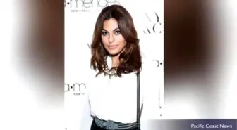 Eva Mendes Apologizes For Comment About Sweatpants Causing Divorce