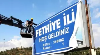 Fethiye'ye Temsili İl Tabelası