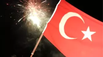 Beldedeki Liseli Öğrenciler Çanakkale'ye Törenle Gönderildi