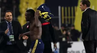 Emenike Ceza Alacak Mı?