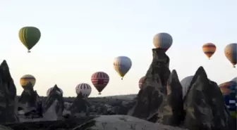 Kapadokya'da Balonlar, Meteoroloji Çalışanları İçin Havalandı