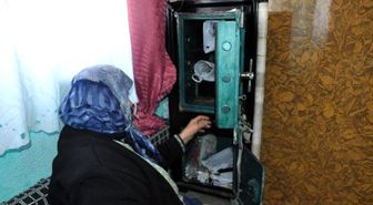Maskeli Hırsız, 76 Yaşındaki Kadının Parasını Çaldı