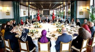 Cumhurbaşkanlığı Sofrası'nda Kadına Yönelik Şiddet Konusu Ele Alındı