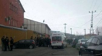 İki Aile Arasında Bıçaklı Kavga: 1 Ölü, 6 Yaralı