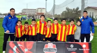 Uluslararası Çocuk Futbol Turnuvası Başladı