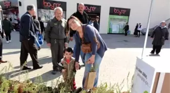 Vatandaşlara Fidan Dağıtıldı