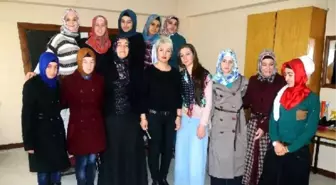 Midyatlı Kızlar, Kuaförlük, Makyaj ve Cilt Bakımını Öğreniyor