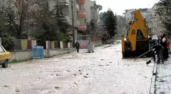 Aralıksız Yağan Yağmur, Sandıklı'da Sele Neden Oldu