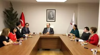 İzmir Down Sendromu Derneğinden Rektör Akhan'a Ziyaret