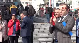 Kocaeli Öfkeli Fırıncı Belediye Binası Önünde Yine Protesto Yaptı