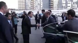 Akdoğan: 'Aa, Kutup Yıldızı Gibi Doğru İstikameti Gösterecek Bir Kurum Özelliği Taşıyor'