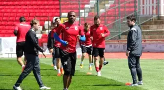 Balıkesirspor 2'de 2 Yapmak İstiyor