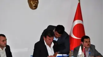 Korkuteli Belediye Meclisinde 'Pis Koku' Tartışması