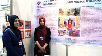 'Evlendirme Programları' Lise Öğrencilerini Evlilikten Soğutuyor
