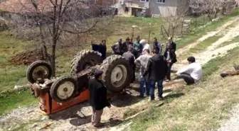 Sandıklı'da Traktör Kazası: 2 Yaralı