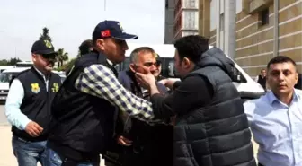 Adliyeye İteklenerek Sokuldu