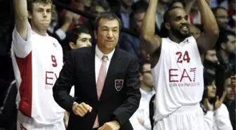 Emporio Armani Başantrenörü Banchi, Anadolu Efes'in Zoru Başardığını Söyledi