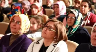 Eraslan 'Zamanı Kuran Kadınları' Gaziantep'te Anlattı