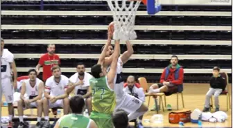 Bostanlıspor 32 Farkla Çeyrek Finalde