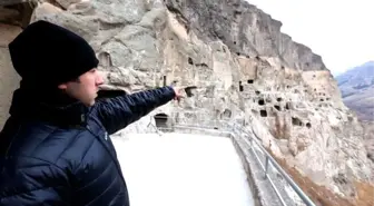 Dinozorların Ayak İzini Ekrana Taşıyor