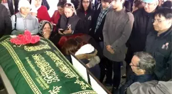 Kalp Krizi Geçiren Öğretmen Son Yolculuğuna Uğurlandı
