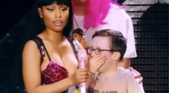 Nicki Minaj Hayranı Çocuğun Büyük Kurnazlığı