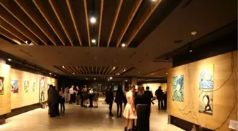 Ünlü İsimler 'Resimlerin Sesi' Oldu