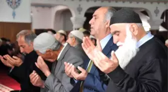 Van'da Şehit Savcı Kiraz İçin Mevlit Okutuldu