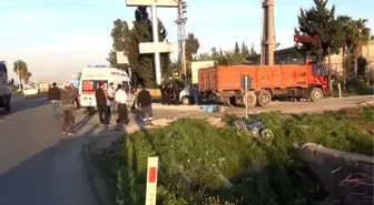 Adana Kamyona Çarpan Motosiklet Sürücüsü Öldü