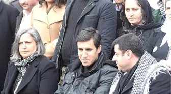 Hdp Listesinde Öcalan ve Pir'in Yeğeni de Aday Gösterildi